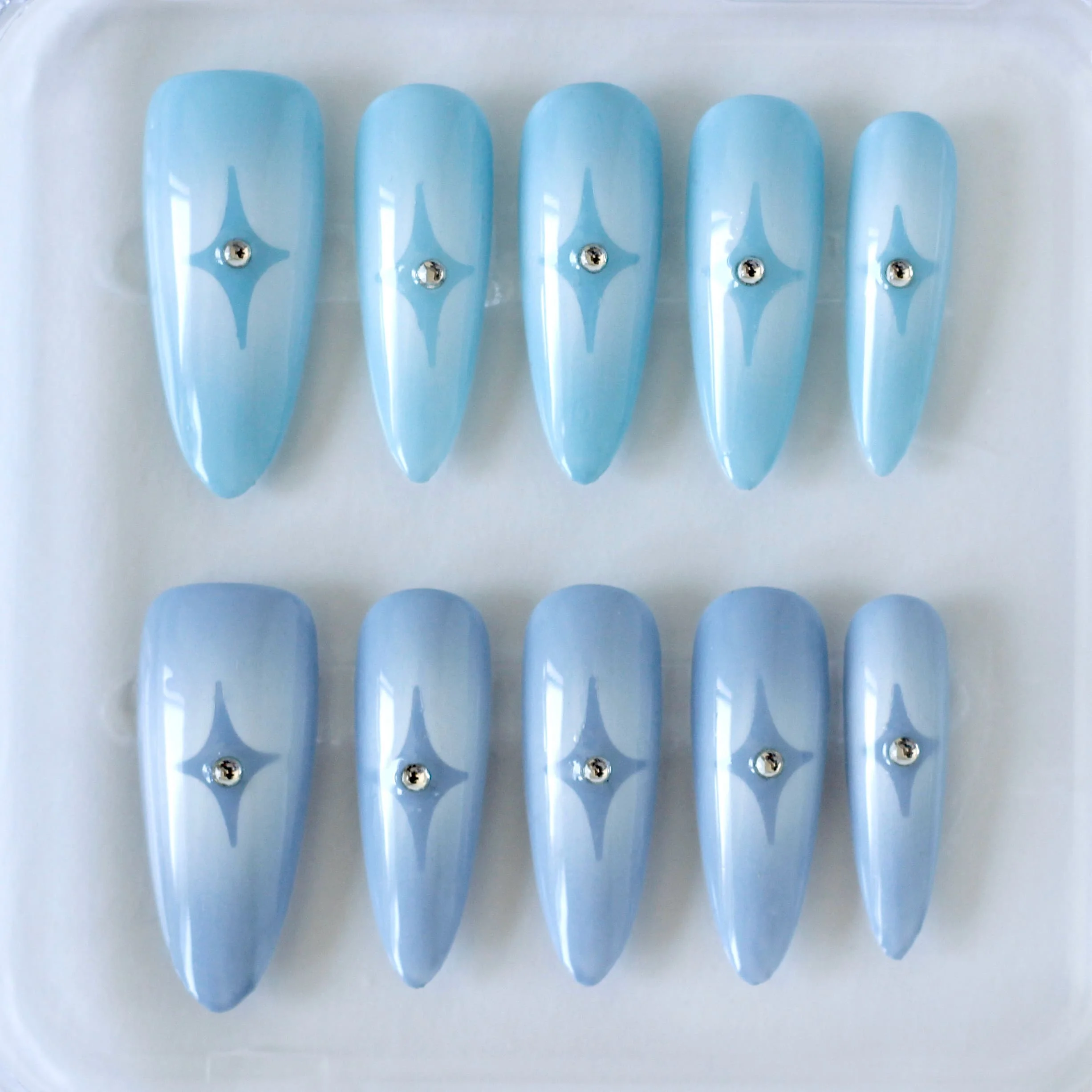 Uñas postizas press on para verano casual denim